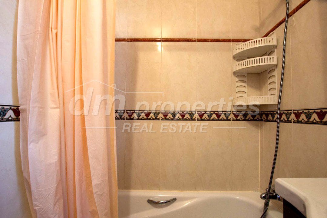 3 soverom Hus til salgs i Parque de la Reina - € 550 000 (Ref: 9758714)