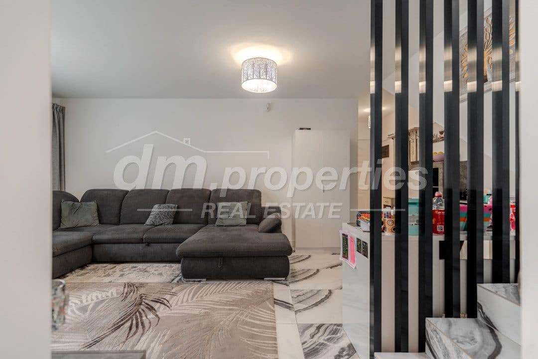 3 soverom Penthouse til salgs i Parque de la Reina med garasje - € 330 000 (Ref: 9772831)