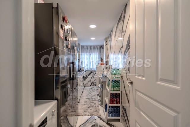 3 soverom Penthouse til salgs i Parque de la Reina, Arona med garasje - € 330 000 (Ref: 9772831)