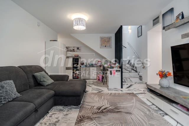 3 soverom Penthouse til salgs i Parque de la Reina, Arona med garasje - € 330 000 (Ref: 9772831)