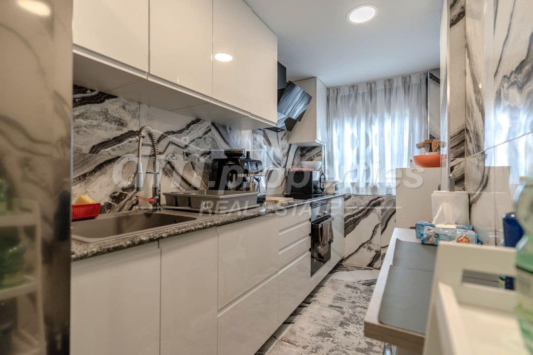 3 soverom Penthouse til salgs i Parque de la Reina med garasje - € 330 000 (Ref: 9772831)