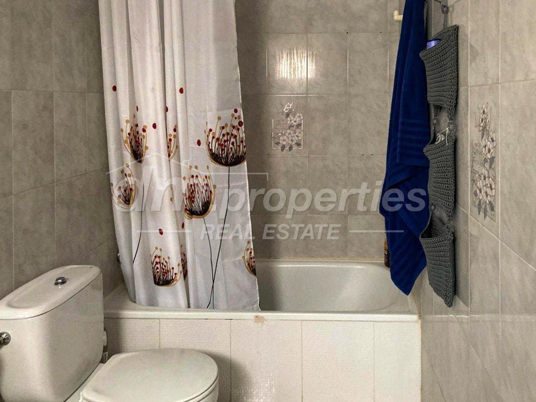 3 soverom Leilighet til salgs i Las Rosas (Las Galletas) med garasje - € 238 000 (Ref: 9772832)