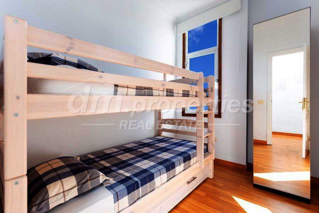 4 bedroom Apartment for sale in Los Cristianos - € 740,000 (Ref: 9790842)