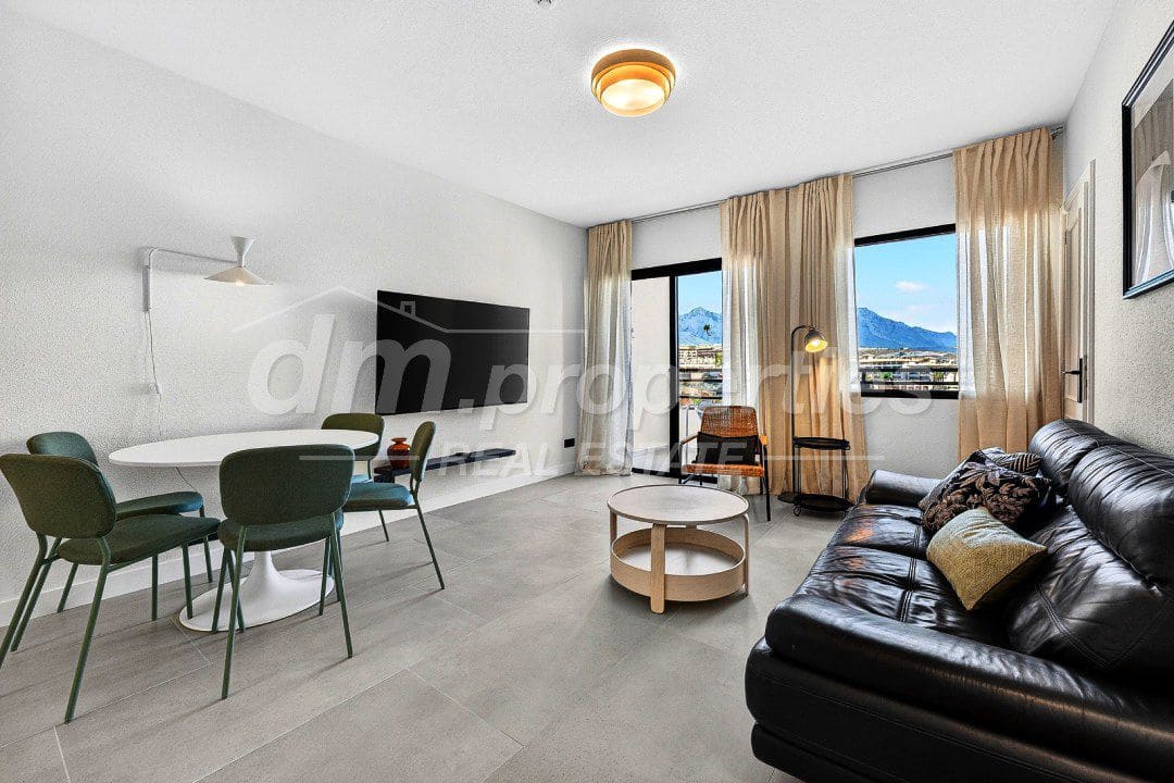 1 bedroom Apartment for sale in Adeje - € 319,000 (Ref: 9796889)