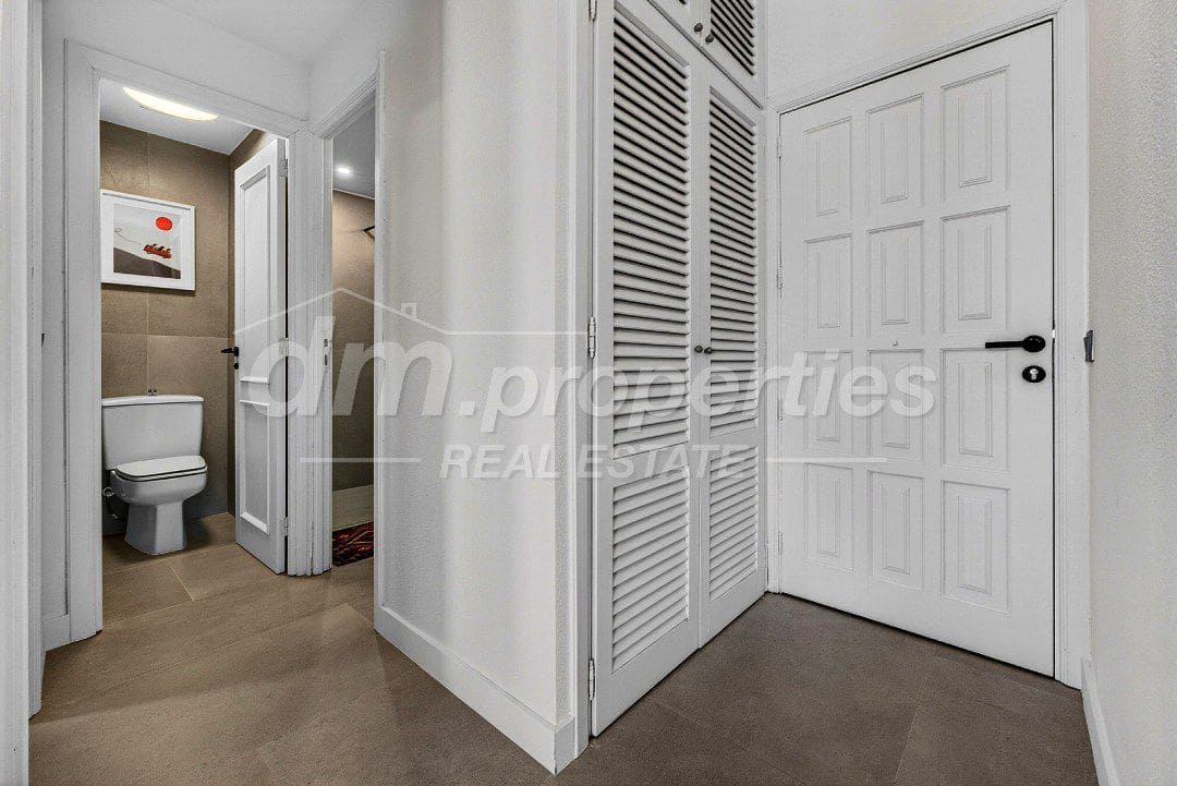 1 bedroom Apartment for sale in Adeje - € 319,000 (Ref: 9796889)