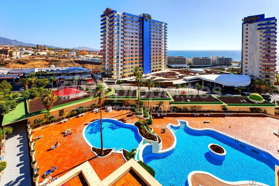 1 bedroom Apartment for sale in Adeje - € 319,000 (Ref: 9796889)