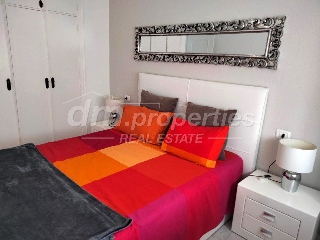 2 sovrum Lägenhet till salu i Los Cristianos med garage - 390 000 € (Ref: 9811402)