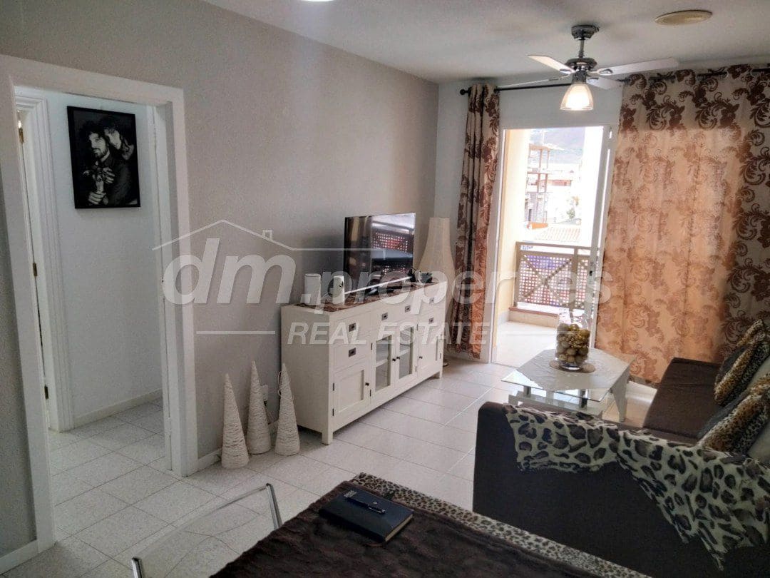2 sovrum Lägenhet till salu i Los Cristianos med garage - 390 000 € (Ref: 9811402)