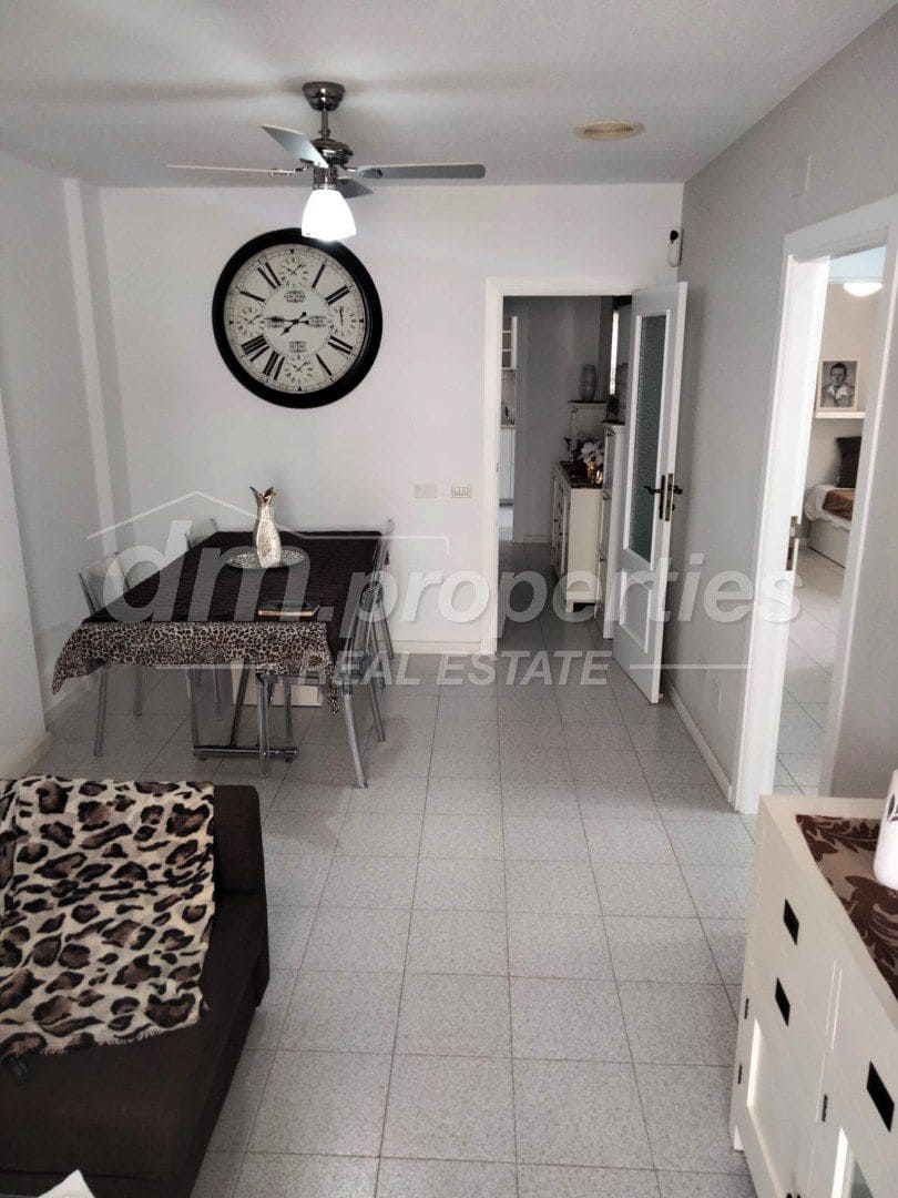 2 sovrum Lägenhet till salu i Los Cristianos med garage - 390 000 € (Ref: 9811402)