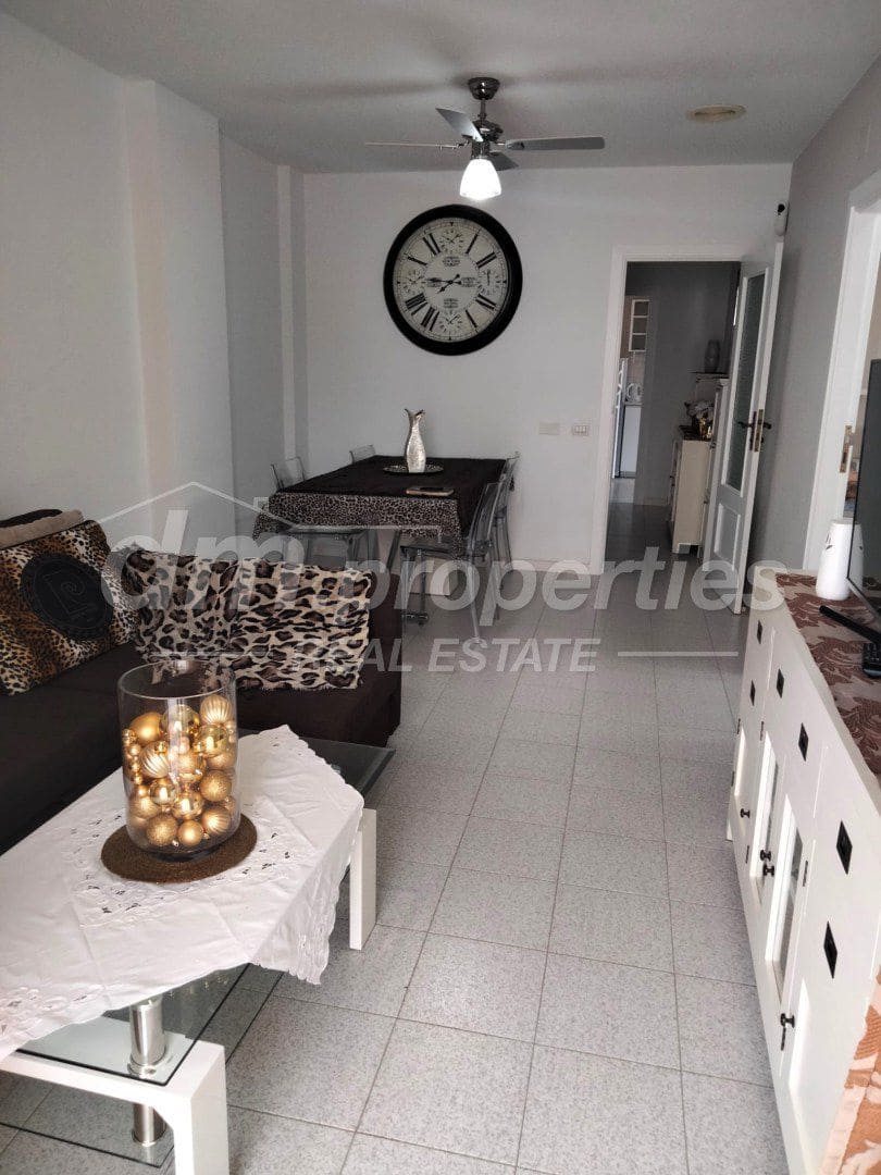 2 sovrum Lägenhet till salu i Los Cristianos med garage - 390 000 € (Ref: 9811402)