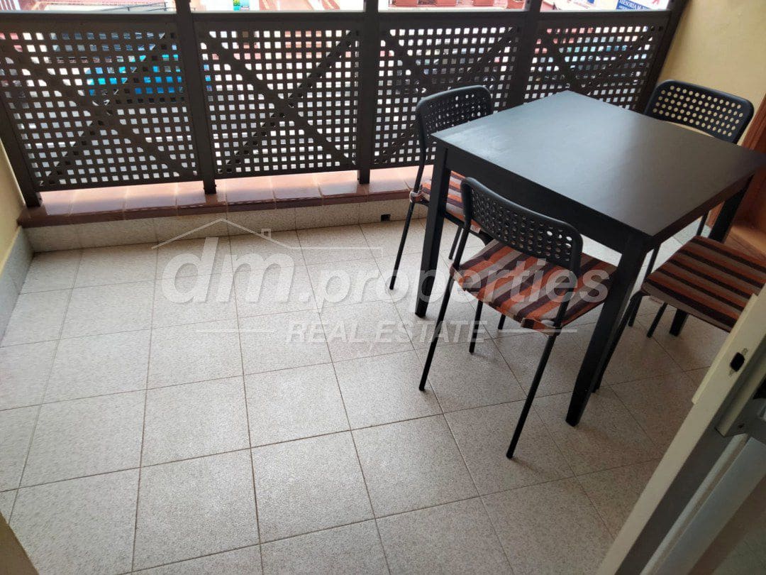 2 sovrum Lägenhet till salu i Los Cristianos med garage - 390 000 € (Ref: 9811402)