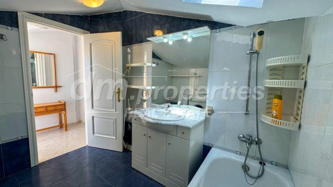 2 soverom Leilighet til salgs i Los Cristianos - € 650 000 (Ref: 9849206)
