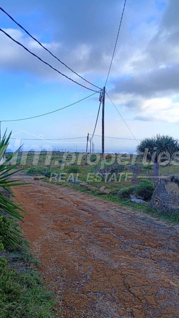 3 bedroom Townhouse for sale in Arico - € 342,000 (Ref: 9861698)