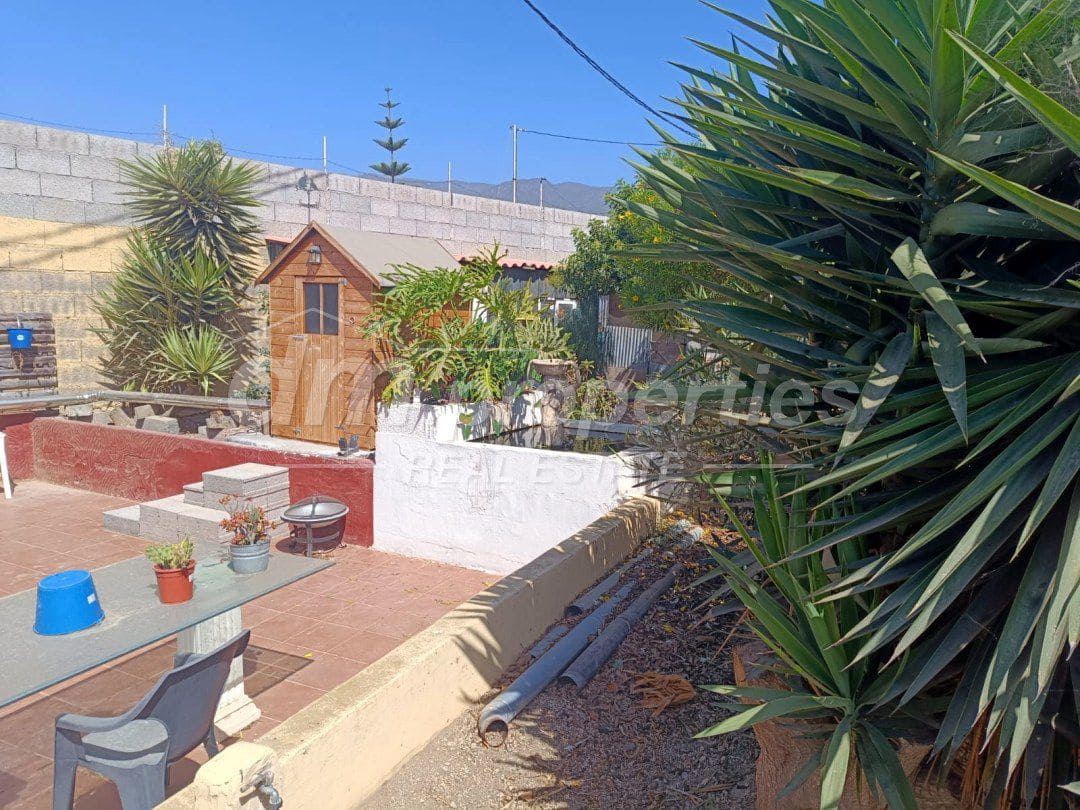 3 bedroom Townhouse for sale in Arico - € 342,000 (Ref: 9861698)