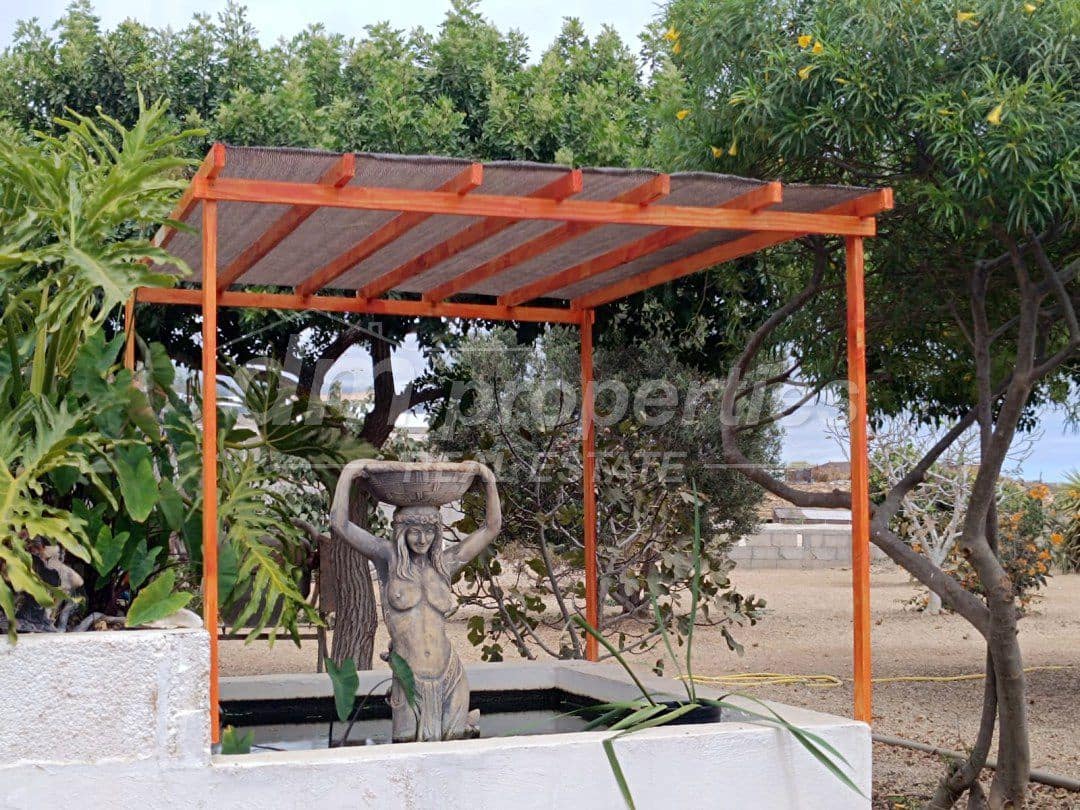 3 bedroom Townhouse for sale in Arico - € 342,000 (Ref: 9861698)