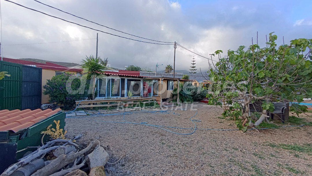 3 bedroom Townhouse for sale in Arico - € 342,000 (Ref: 9861698)