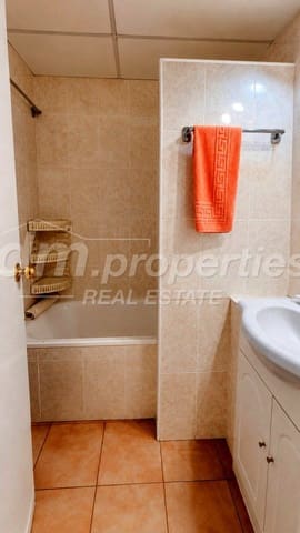 Lägenhet till salu i Los Cristianos, Arona - 249 000 € (Ref: 9899265)
