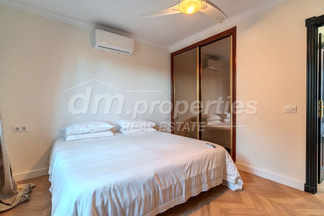5 quarto Moradia para venda em Chayofa com garagem - 1 250 000 € (Ref: 9939582)