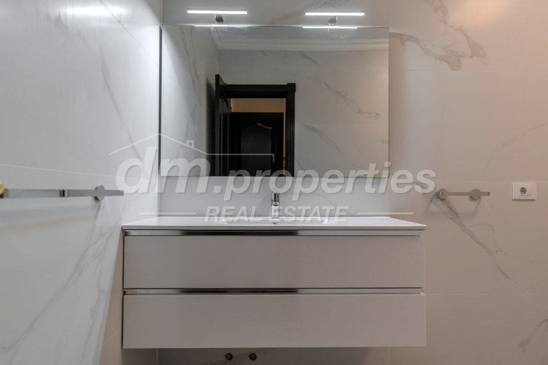 5 quarto Moradia para venda em Chayofa com garagem - 1 250 000 € (Ref: 9939582)