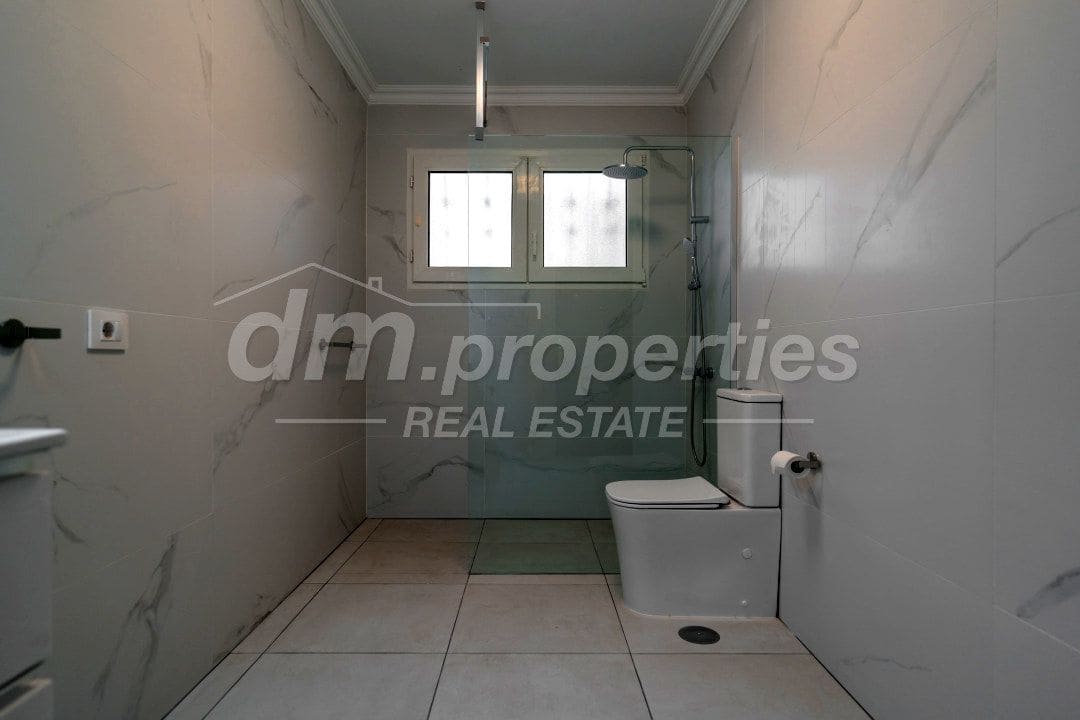 5 quarto Moradia para venda em Chayofa com garagem - 1 250 000 € (Ref: 9939582)