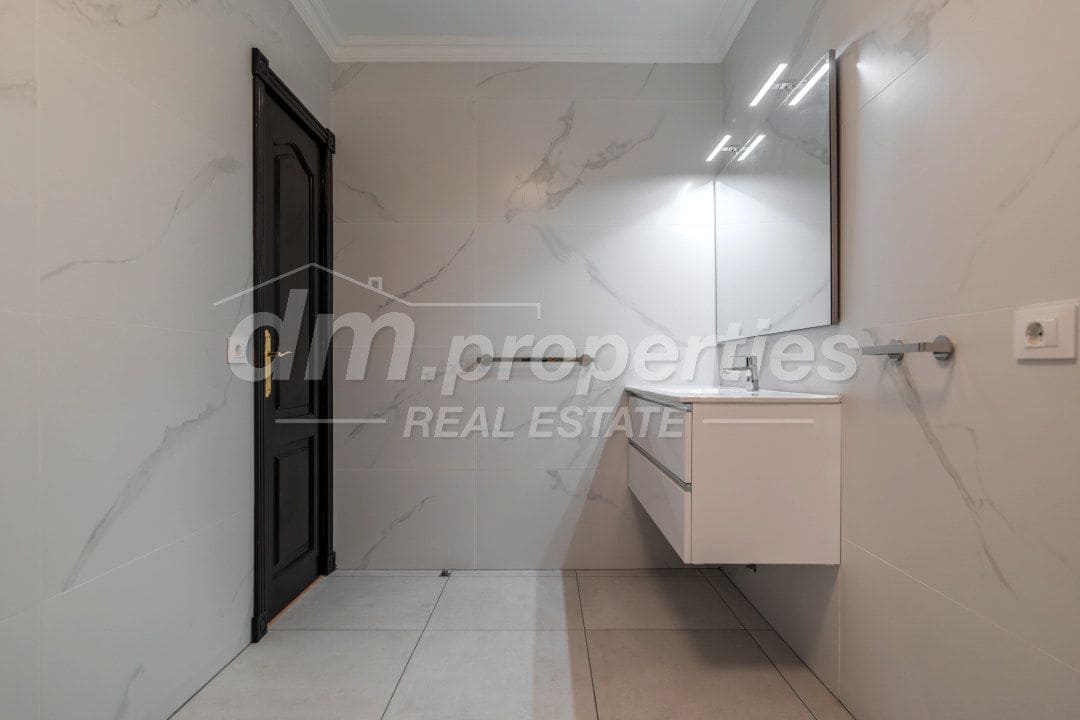 5 quarto Moradia para venda em Chayofa com garagem - 1 250 000 € (Ref: 9939582)