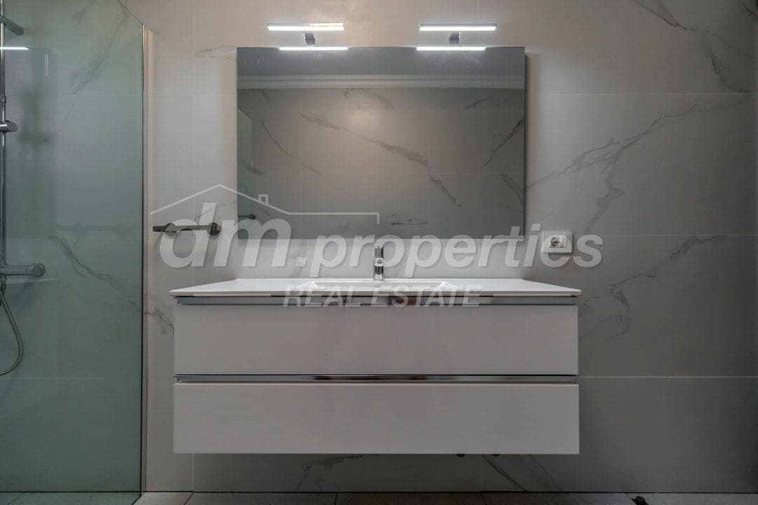 5 quarto Moradia para venda em Chayofa com garagem - 1 250 000 € (Ref: 9939582)