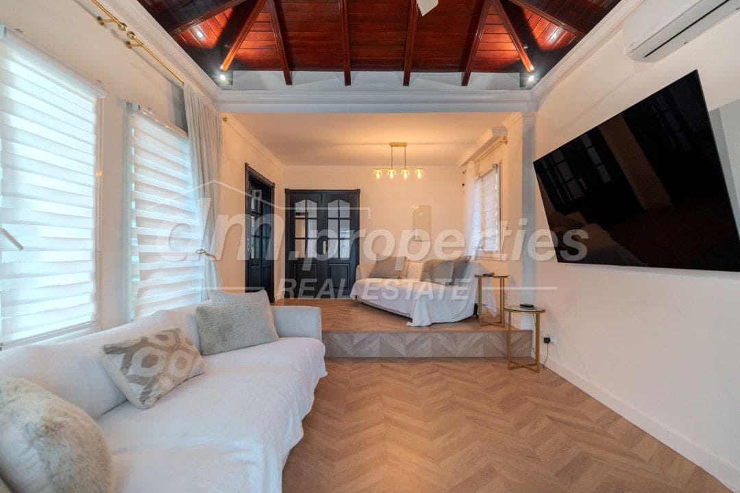 5 quarto Moradia para venda em Chayofa com garagem - 1 250 000 € (Ref: 9939582)