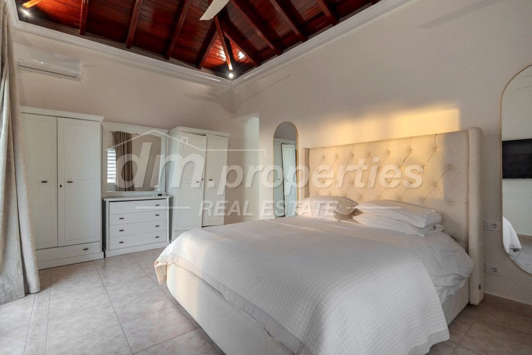 5 quarto Moradia para venda em Chayofa com garagem - 1 250 000 € (Ref: 9939582)