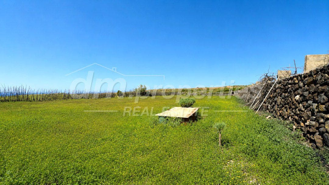 Undeveloped Land for sale in Granadilla de Abona - € 330,000 (Ref: 9939583)