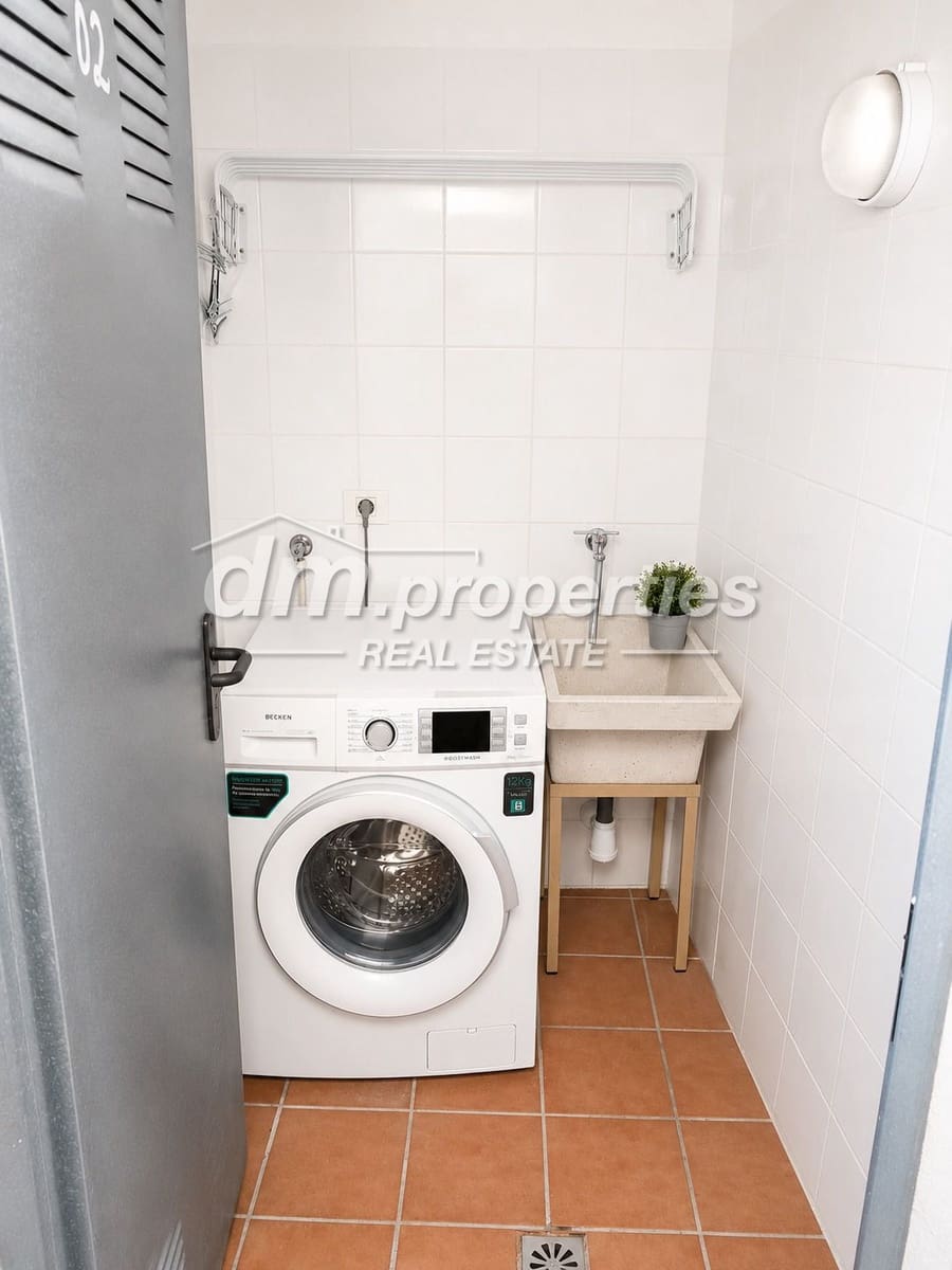 2 bedroom Apartment for sale in Arona with garage - € 180,000 (Ref: 9974982)