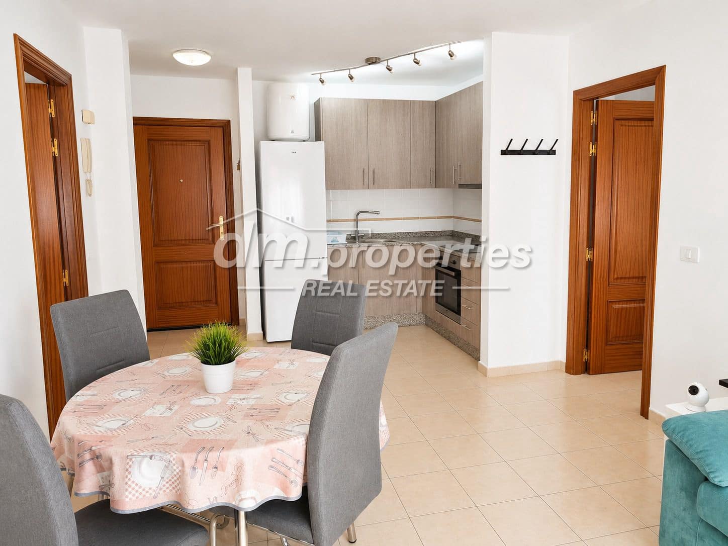 2 bedroom Apartment for sale in Arona with garage - € 180,000 (Ref: 9974982)