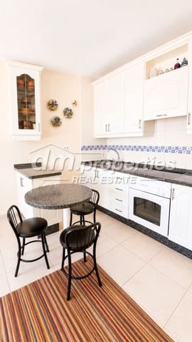 2 soverom Leilighet til salgs i Puerto Santiago, Santiago del Teide med garasje - € 220 000 (Ref: 9974983)