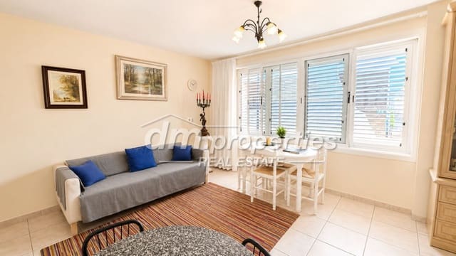 2 soverom Leilighet til salgs i Puerto Santiago, Santiago del Teide med garasje - € 220 000 (Ref: 9974983)