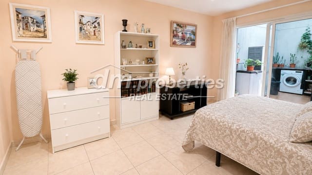 2 soverom Leilighet til salgs i Puerto Santiago, Santiago del Teide med garasje - € 220 000 (Ref: 9974983)
