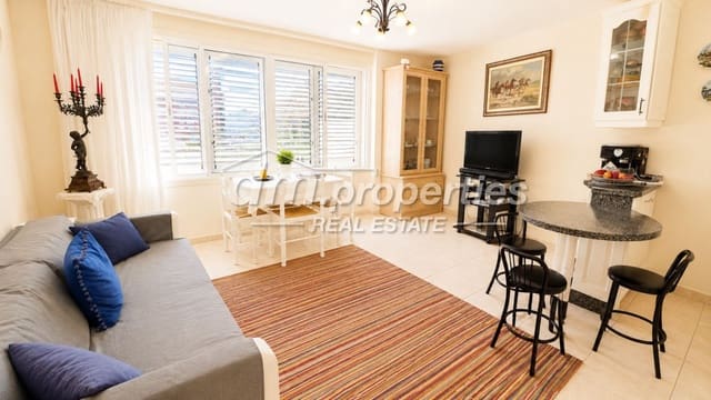 2 soverom Leilighet til salgs i Puerto Santiago, Santiago del Teide med garasje - € 220 000 (Ref: 9974983)