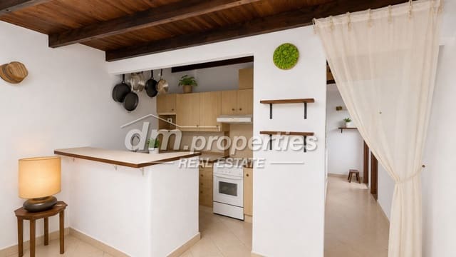 5 soveværelse Byhus til salg i Nazaret, Teguise - € 885.000 (Ref: 9976906)