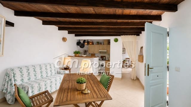 5 soveværelse Byhus til salg i Nazaret, Teguise - € 885.000 (Ref: 9976906)