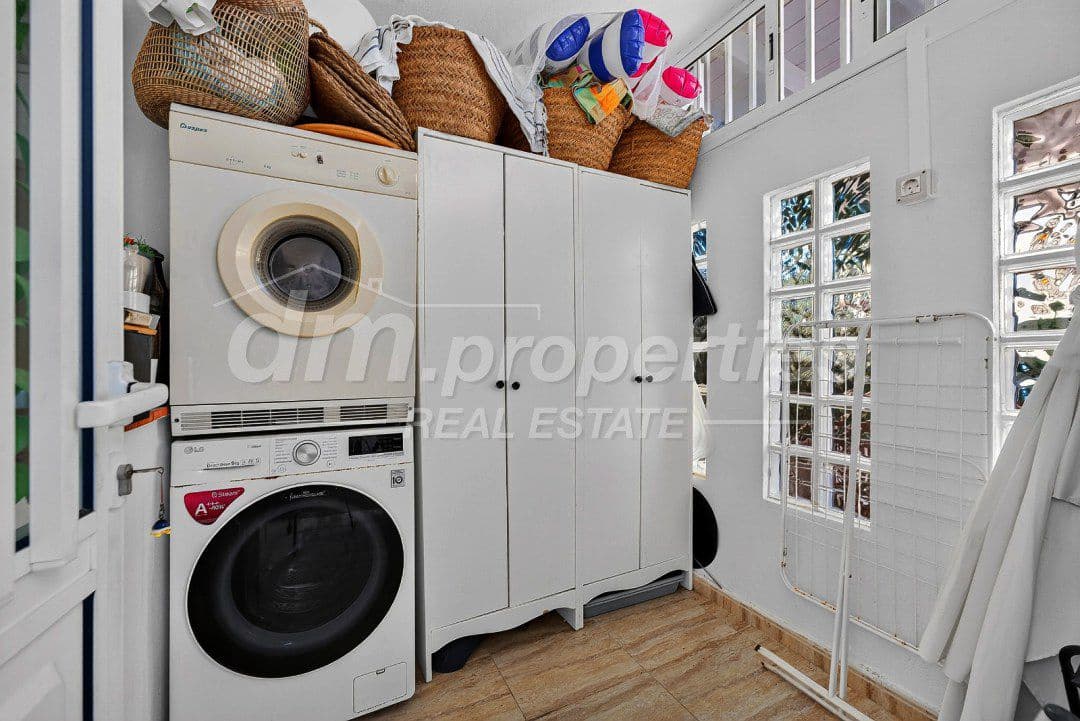 3 sovrum Radhus till salu i El Medano - 420 000 € (Ref: 9986522)