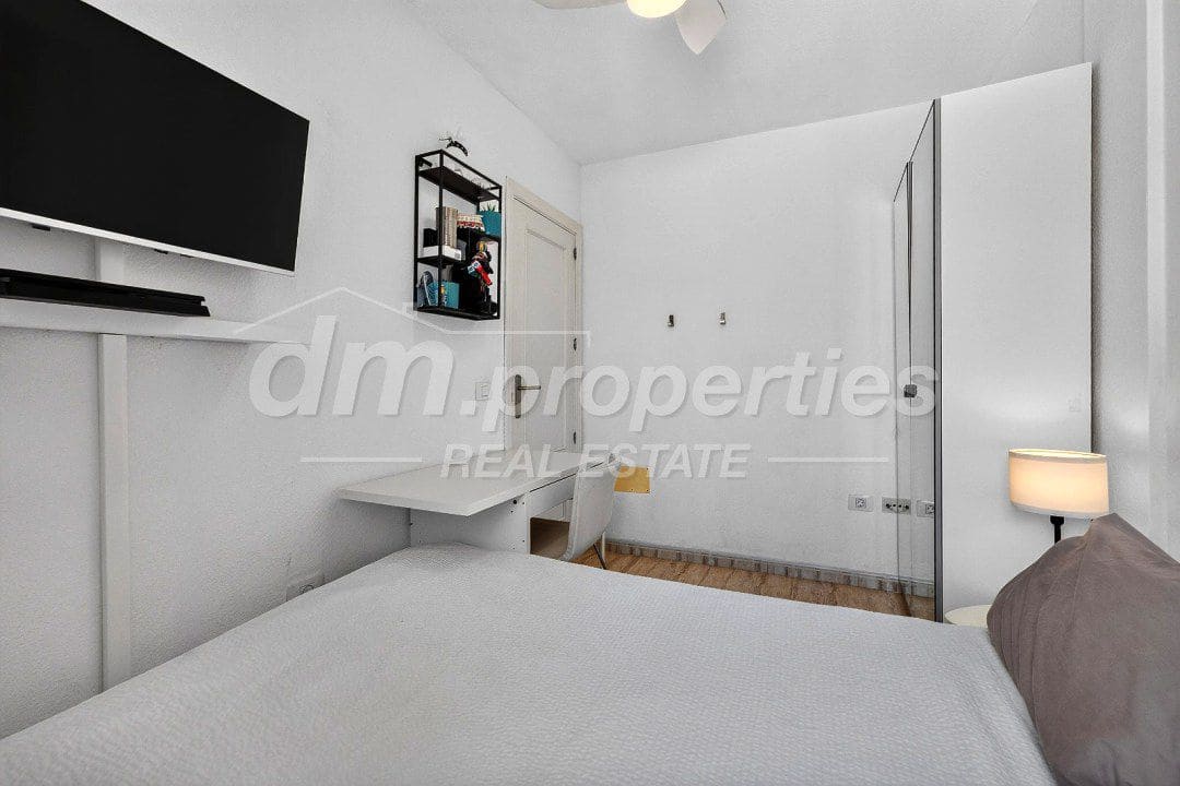 3 sovrum Radhus till salu i El Medano - 420 000 € (Ref: 9986522)