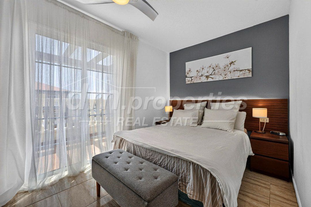 3 sovrum Radhus till salu i El Medano - 420 000 € (Ref: 9986522)