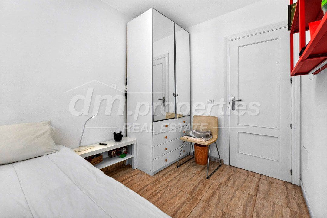 3 sovrum Radhus till salu i El Medano - 420 000 € (Ref: 9986522)