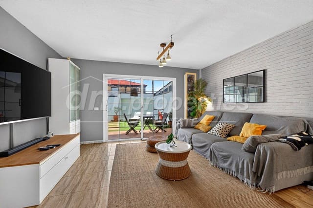 3 soverom Rekkehus til salgs i El Medano, Granadilla de Abona - € 420 000 (Ref: 9986522)