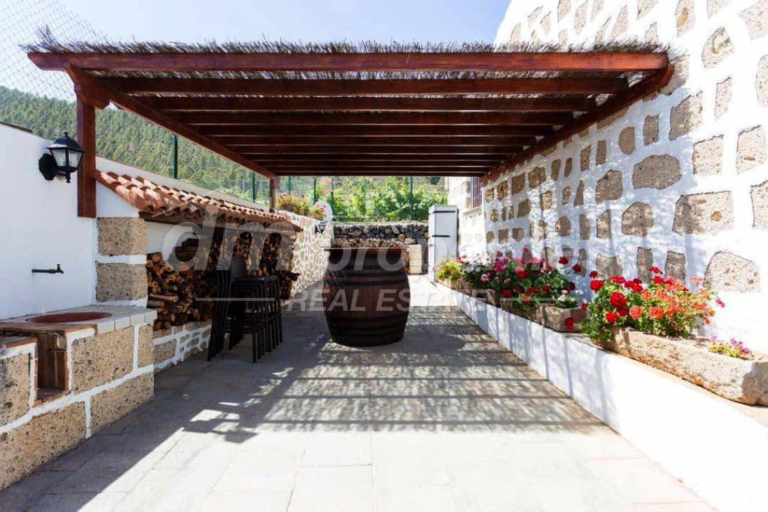 2 sovrum Hus till salu i Cruz de Tea - 385 000 € (Ref: 9986523)