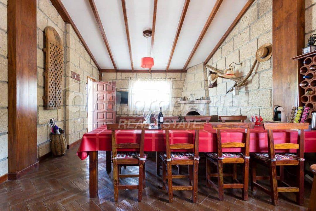 2 sovrum Hus till salu i Cruz de Tea - 385 000 € (Ref: 9986523)