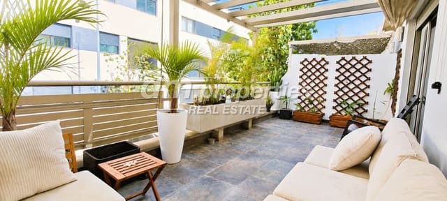 4 sovrum Radhus till salu i Maria Jimenez, Santa Cruz de Tenerife med garage - 650 000 € (Ref: 9996757)