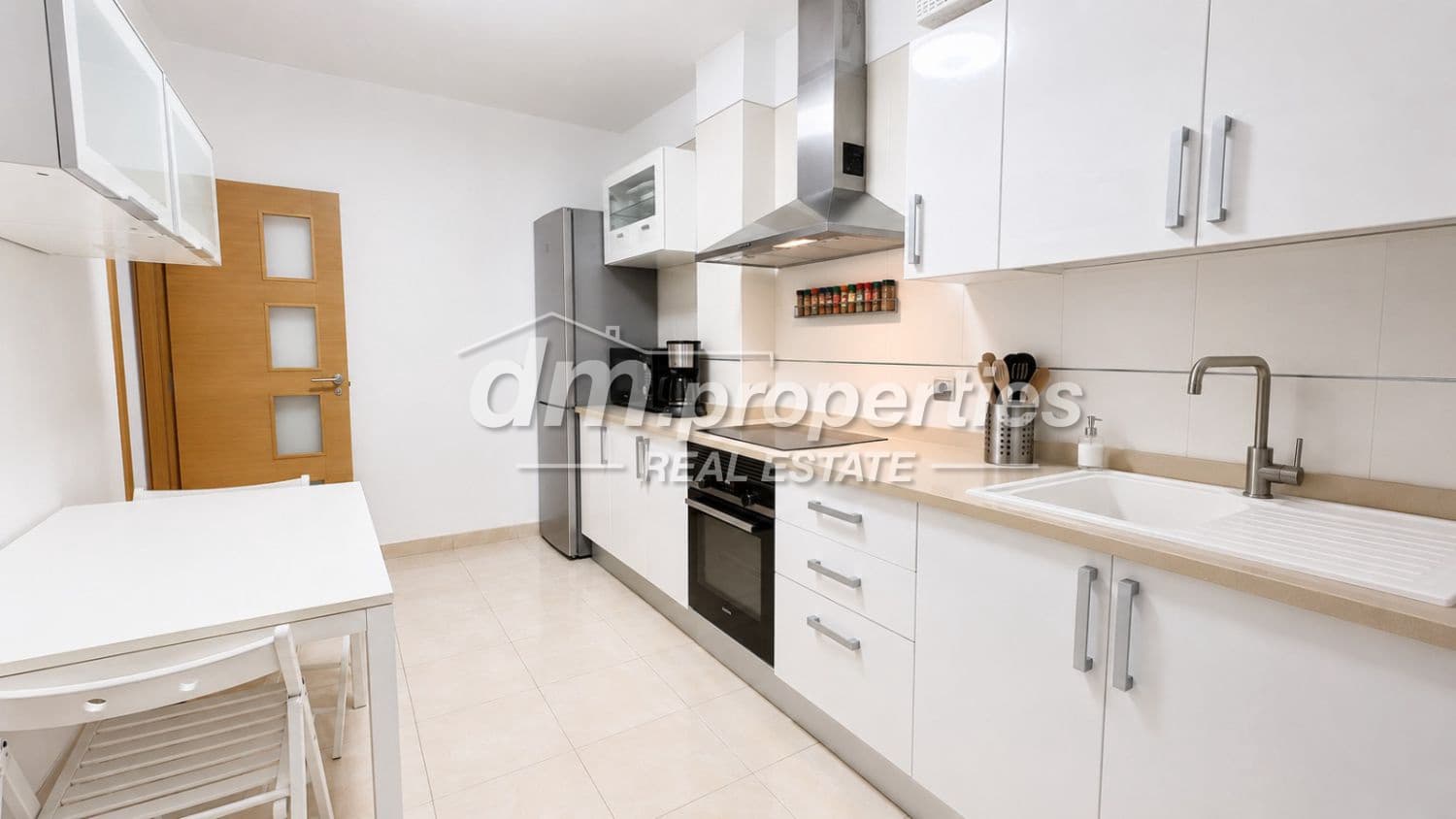 4 sovrum Radhus till salu i Maria Jimenez med garage - 650 000 € (Ref: 9996757)