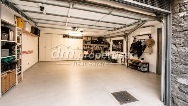 4 sovrum Radhus till salu i Maria Jimenez, Santa Cruz de Tenerife med garage - 650 000 € (Ref: 9996757)