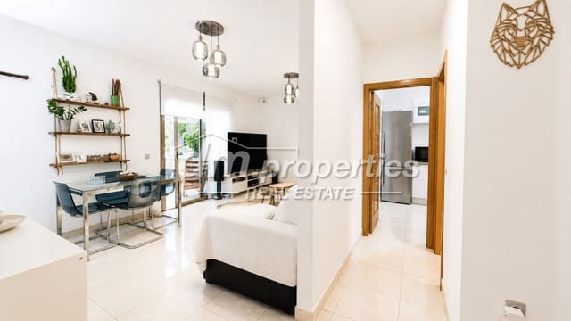 4 sovrum Radhus till salu i Maria Jimenez, Santa Cruz de Tenerife med garage - 650 000 € (Ref: 9996757)