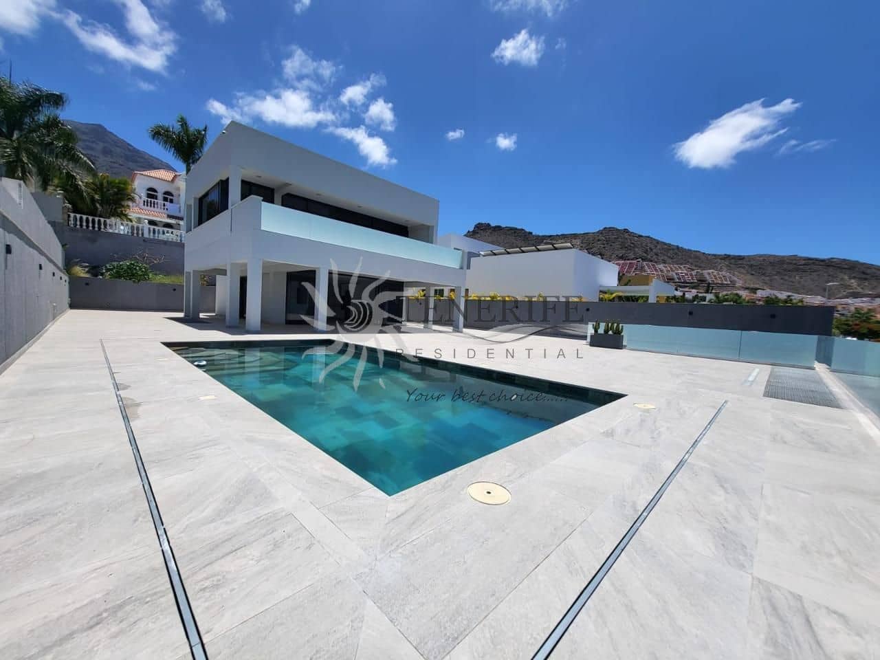 4 camera da letto Villa in vendita in Adeje con piscina garage - 1.800.000 € (Rif: 9459367)