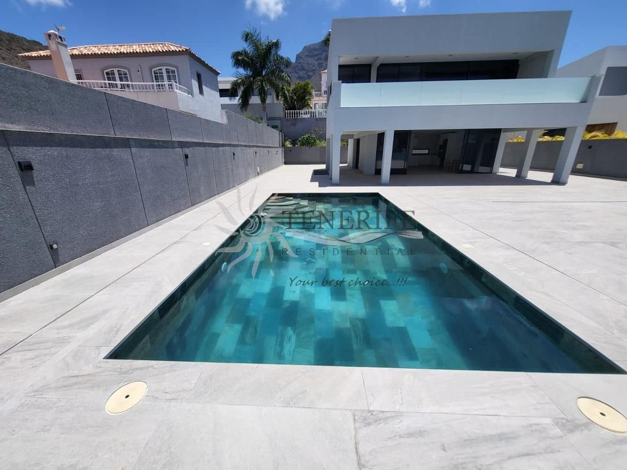 4 camera da letto Villa in vendita in Adeje con piscina garage - 1.800.000 € (Rif: 9459367)